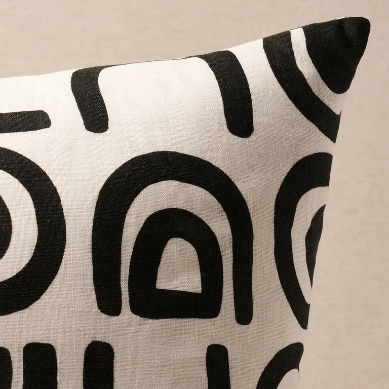 Schumacher Threshold Pillow in Carbon (SO18042105)
