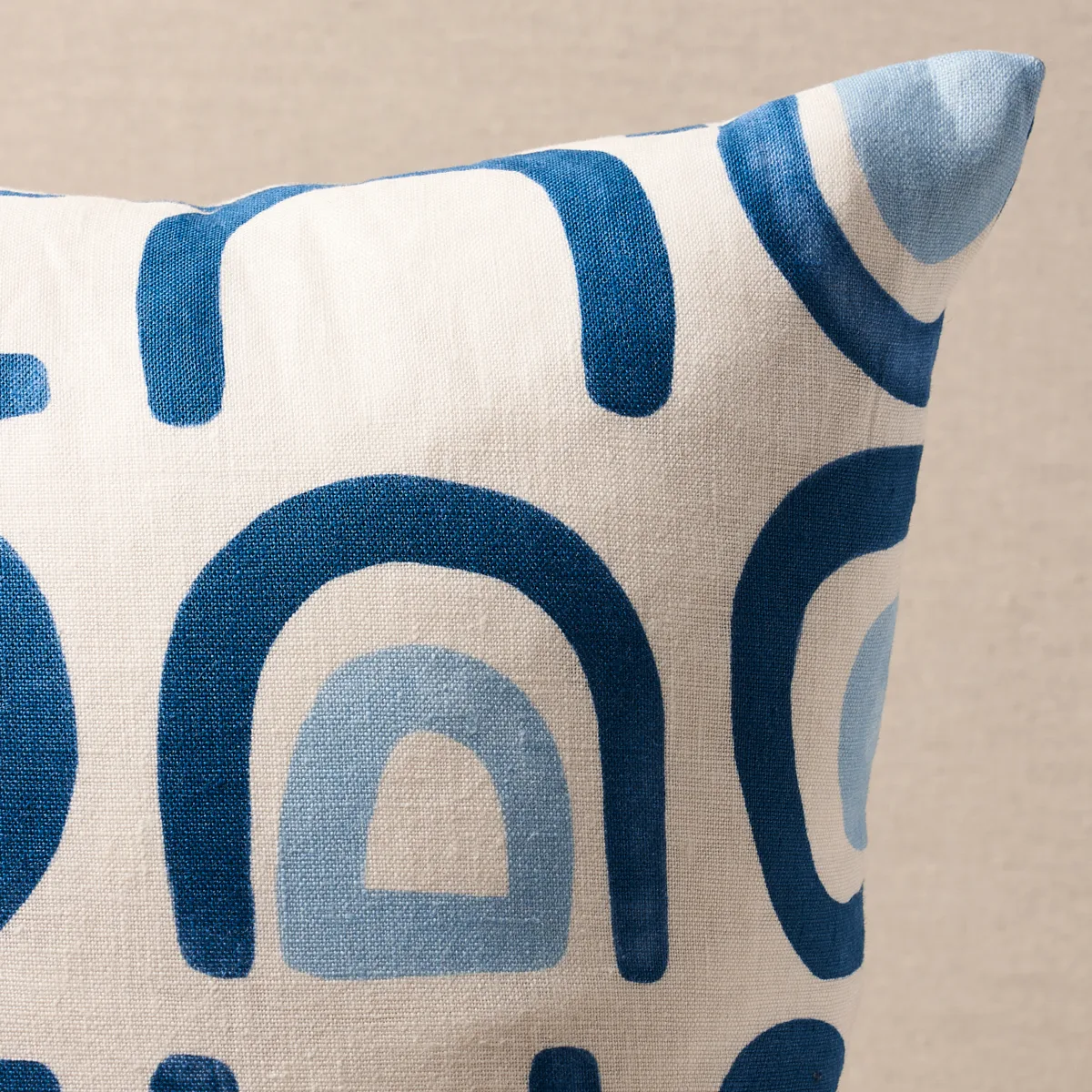 Schumacher Threshold Pillow in Lapis (SO18042205)