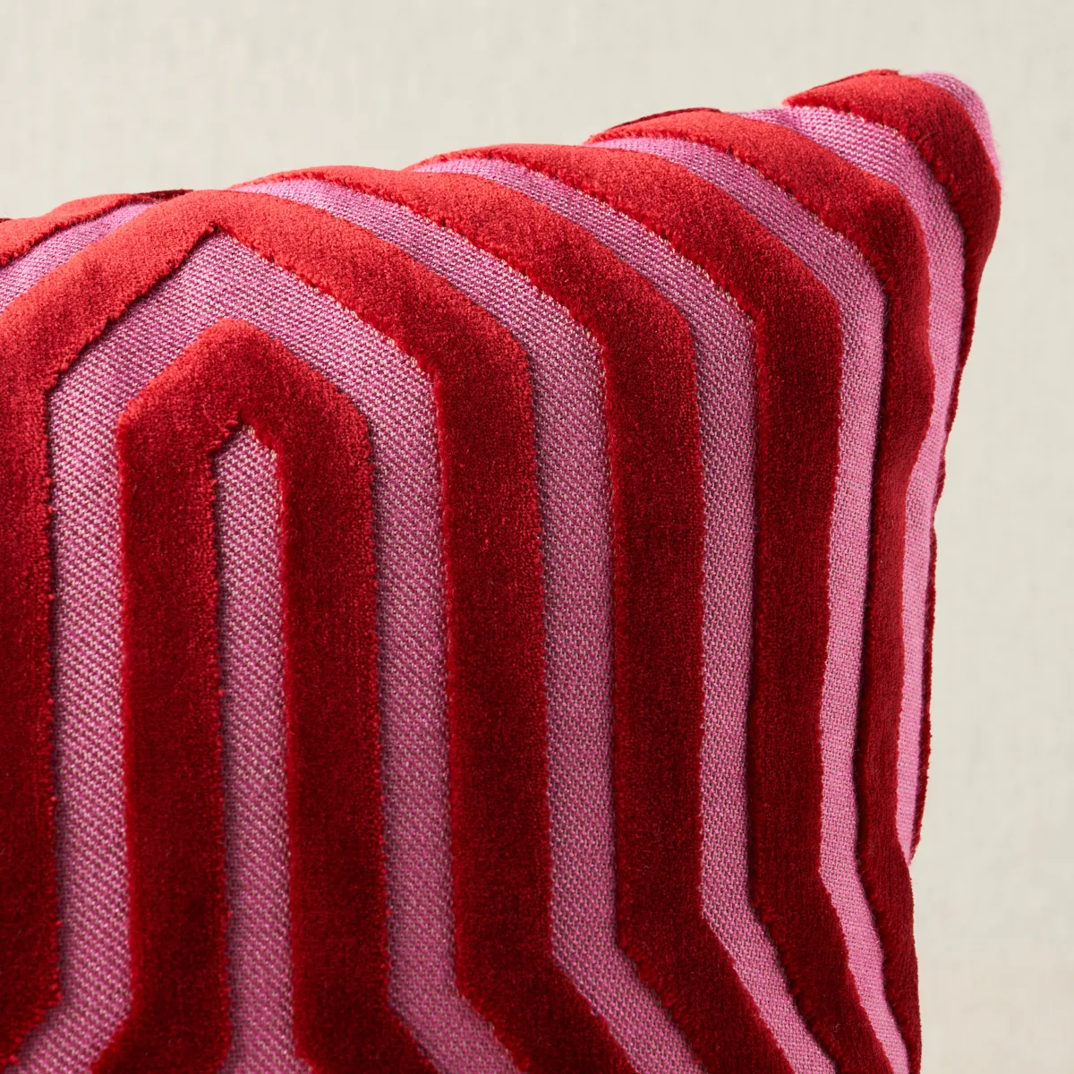 Schumacher Vanderbilt Velvet Pillow in Fuchsia (SO8300118)
