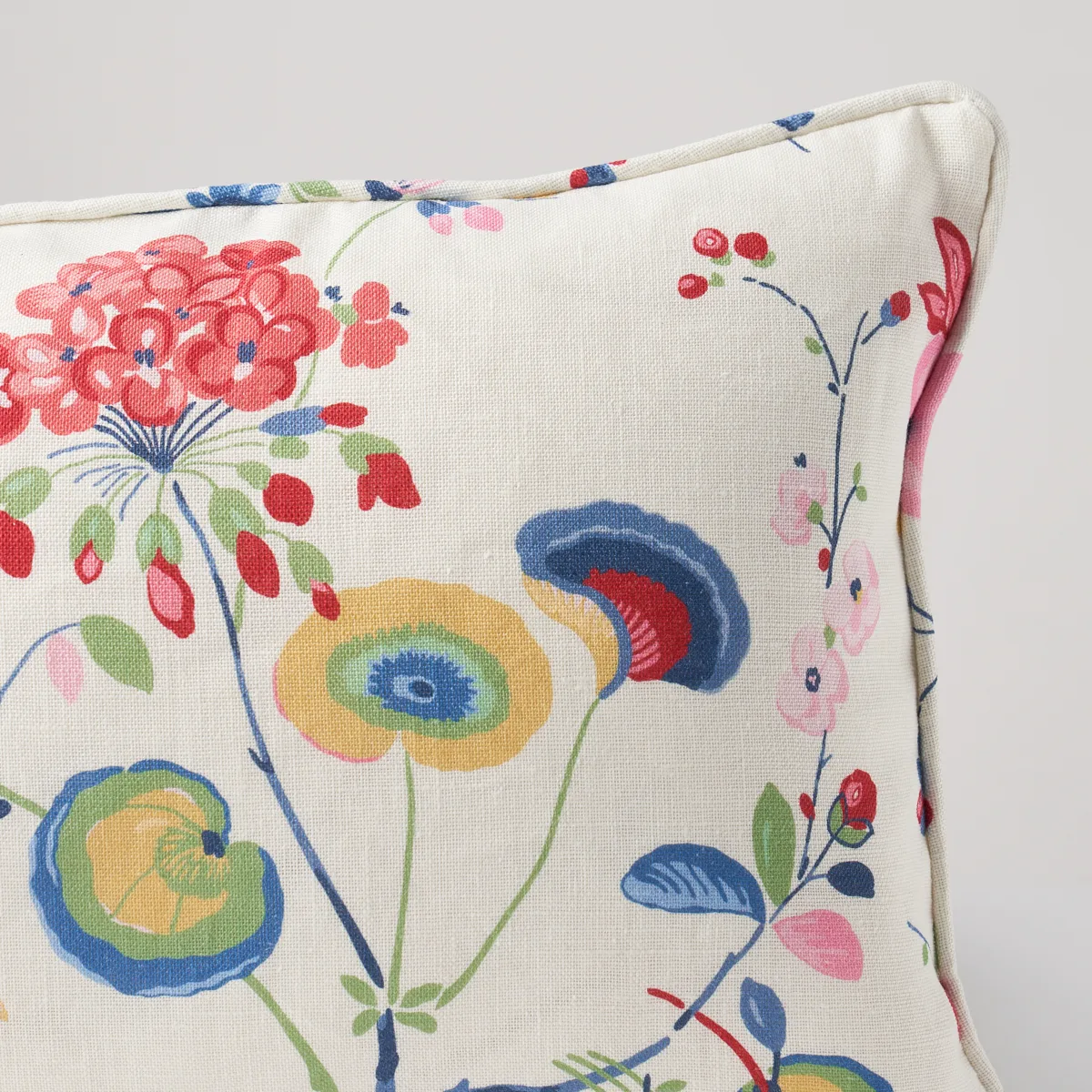 Schumacher Vasily Linen Pillow in Multi (SO18008011)