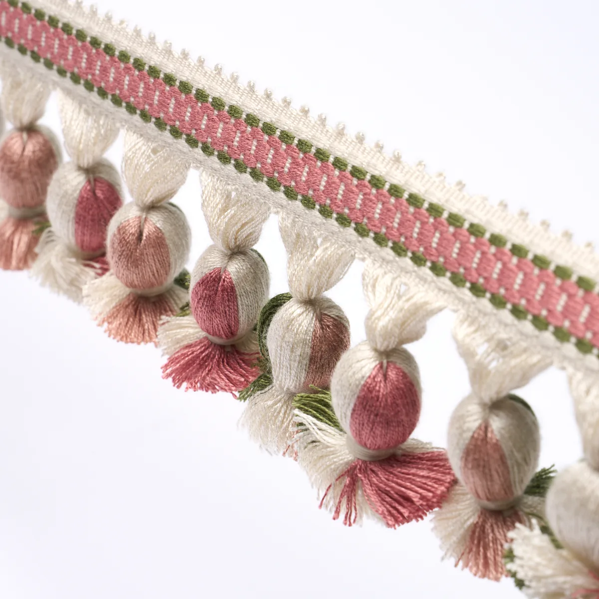 84671 | Ali Tassel - Petal Schumacher Ali Tassel trim in Petal (84671)