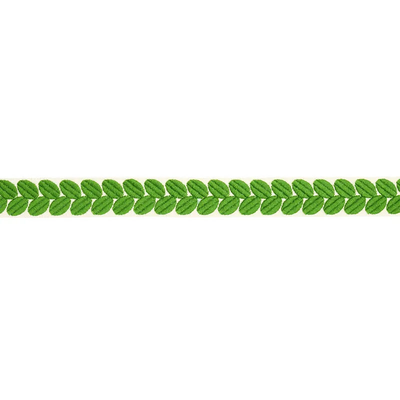 Schumacher Berkeley Tape Narrow trim in Leaf (79913)