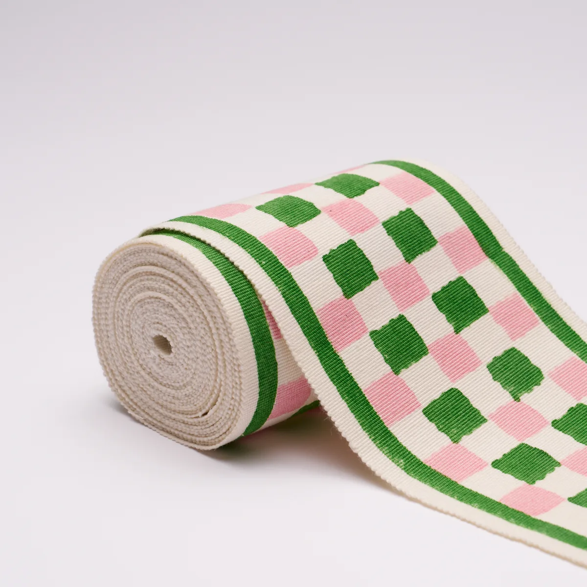 85450 | Chequer Hand Block Trim - Green Schumacher Chequer Hand Block Trim in Green (85450)