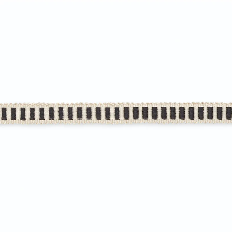 Schumacher Claudine Cotton Gimp trim in Snow/Obsidian (G500-4)