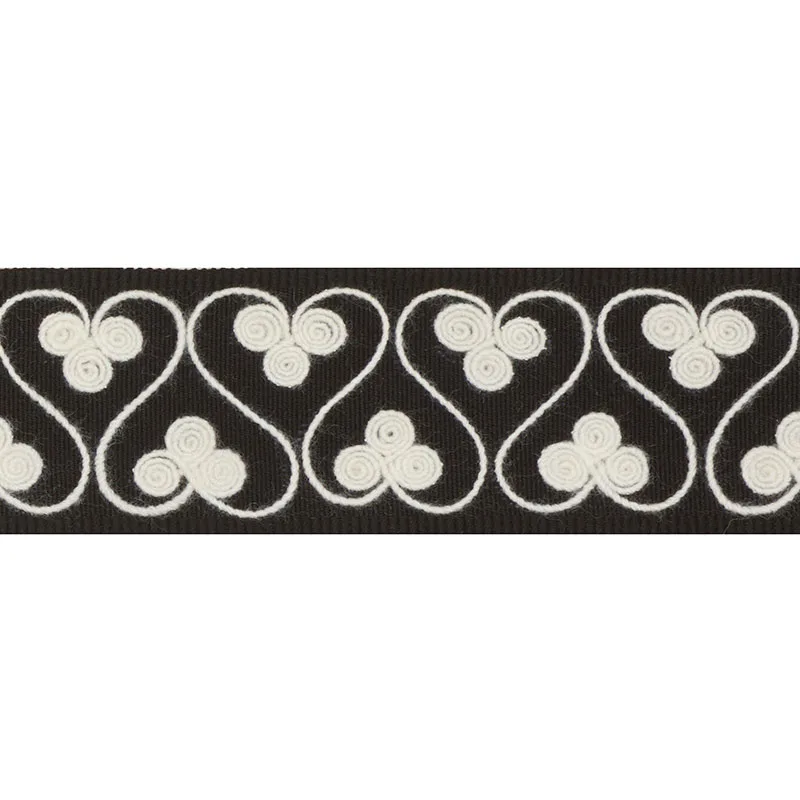 Schumacher Coquette Tape trim in Black (72743)