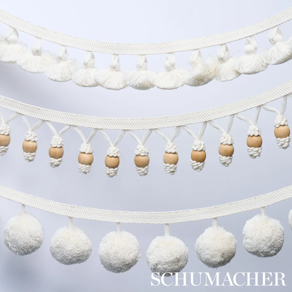 84690 | Cotton Tassel Fringe - Ivory Schumacher Cotton Tassel Fringe trim in Ivory (84690)