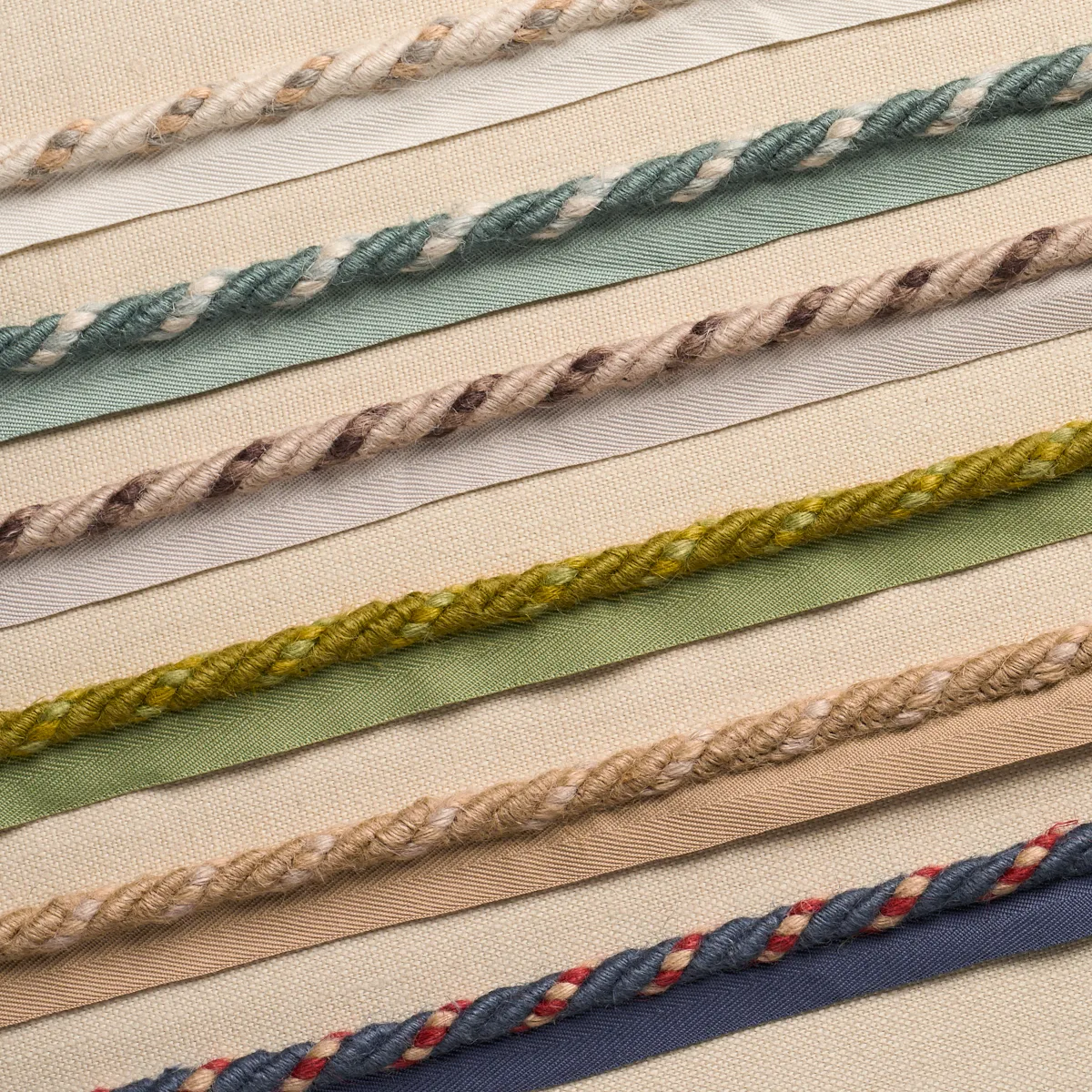 85552 | Country Cord - Flax Schumacher Country Cord trim in Flax (85552)