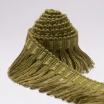 85560 | Country Fringe - Grass Schumacher Country Fringe trim in Grass (85560)