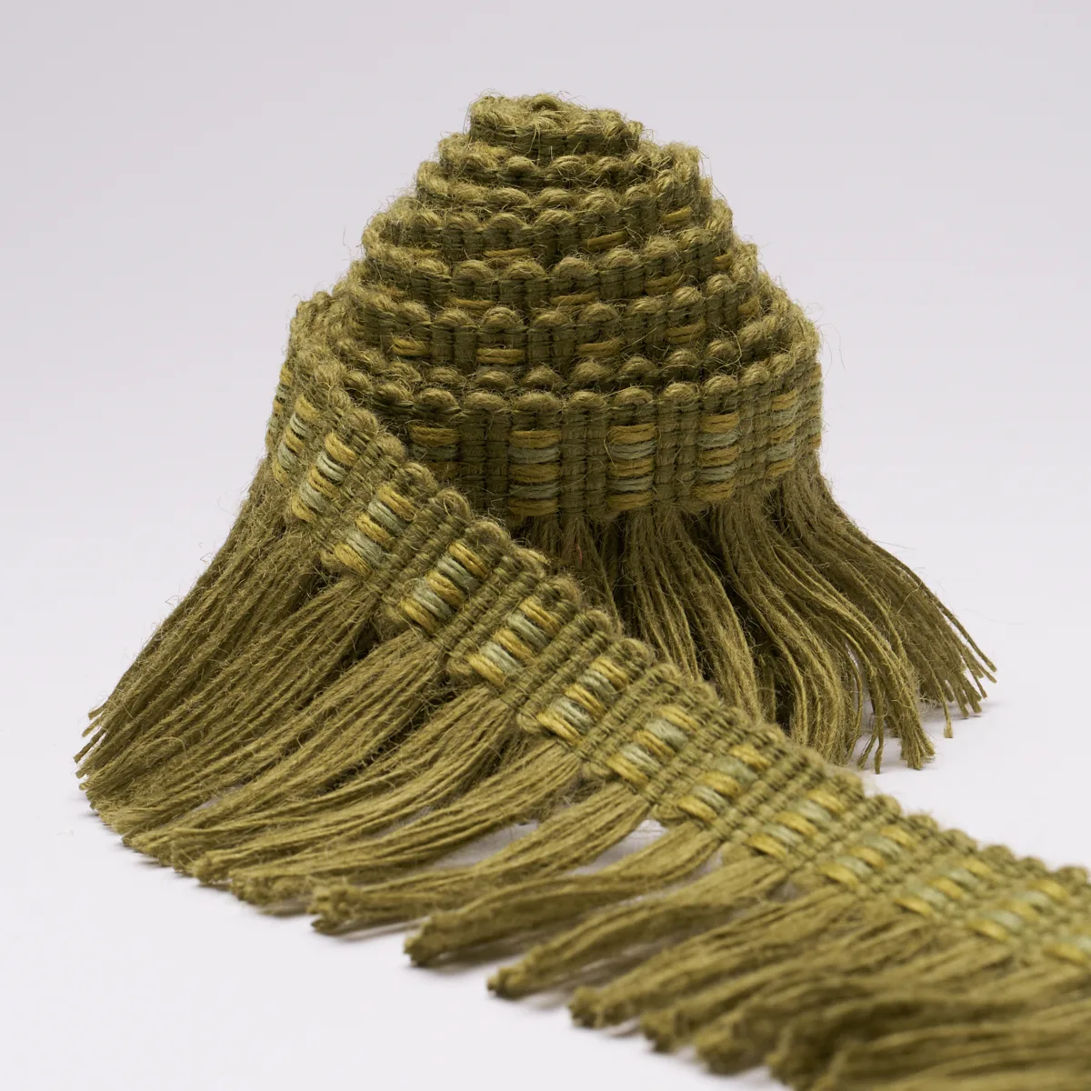 85560 | Country Fringe - Grass Schumacher Country Fringe trim in Grass (85560)