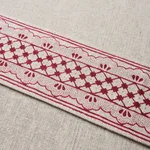 81651 | Davison Scalloped Tape - Crimson Schumacher Davison Scalloped Tape trim in Crimson (81651)
