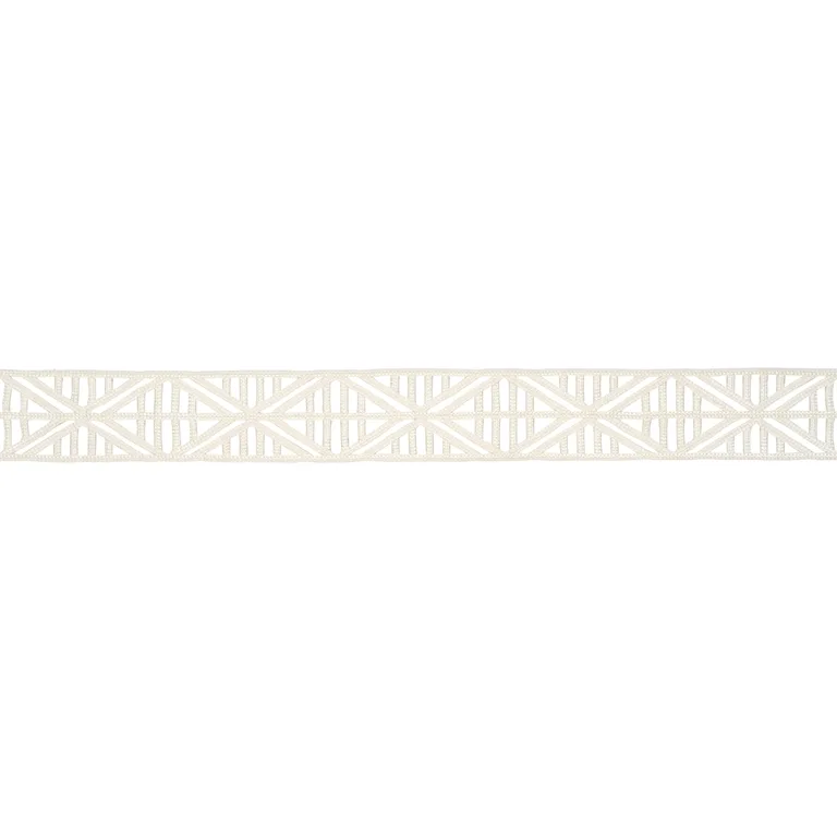 Schumacher Diamond Lattice trim in Ivory (86281)
