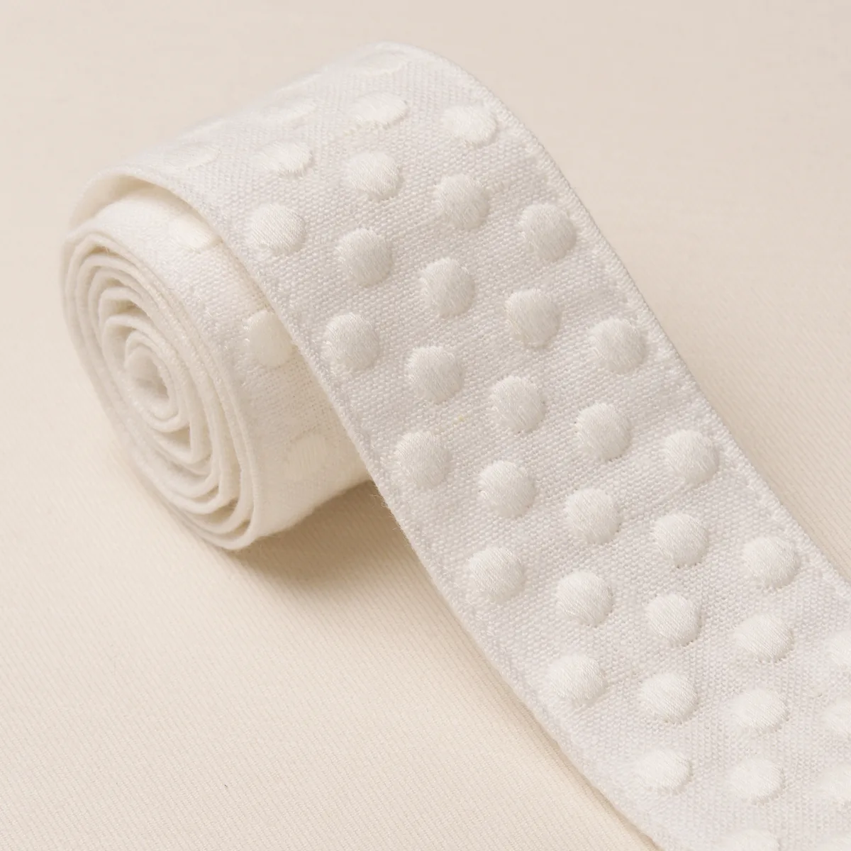 86291 | Dotted Embroidered Tape - Ivory Schumacher Dotted Embroidered Tape trim in Ivory (86291)