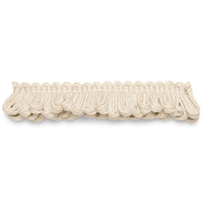 Schumacher Fiji Looped Fringe trim in Vanilla (63110)