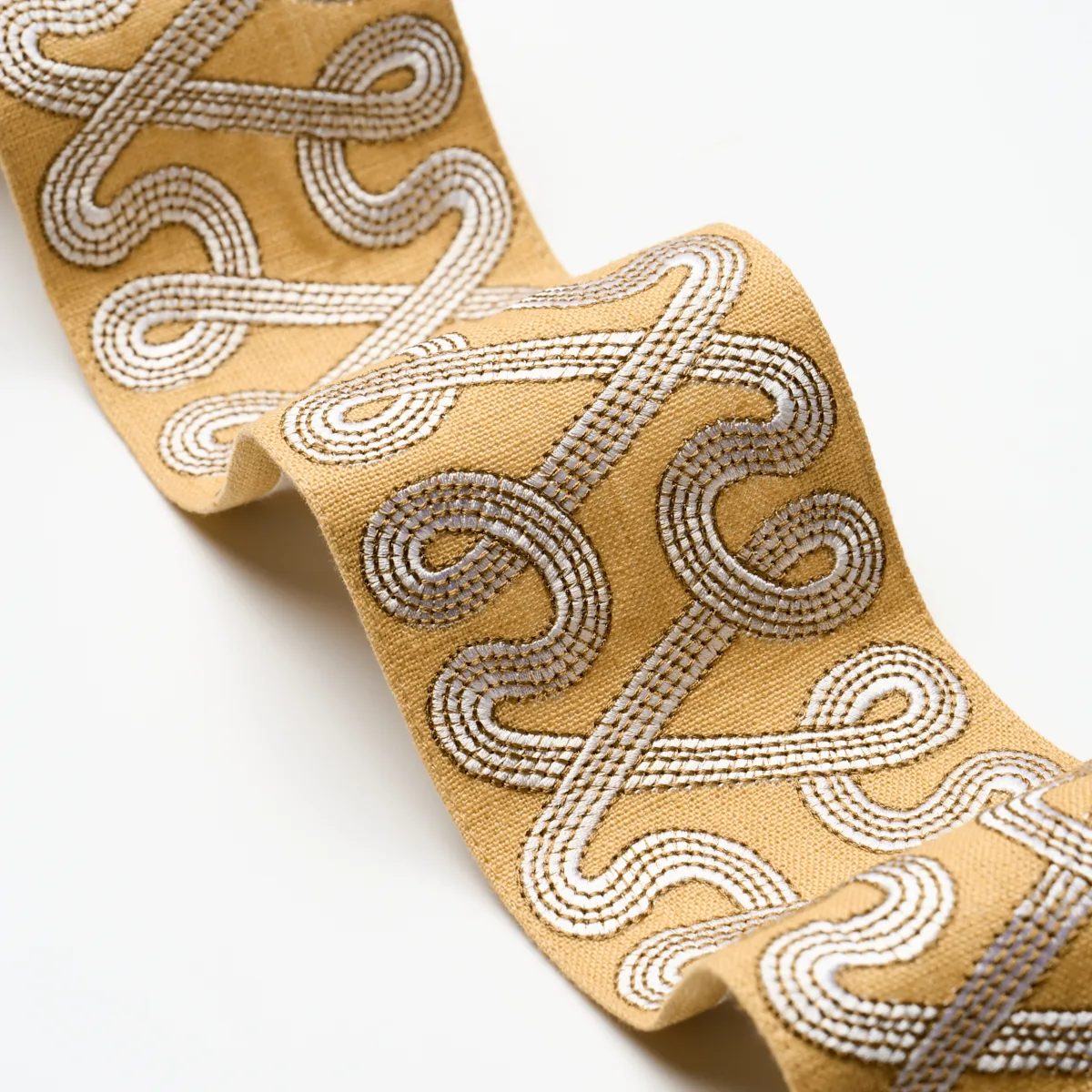 76735 | Freeform Embroidered Tape - Maize Schumacher Freeform Embroidered Tape trim in Maize (76735)