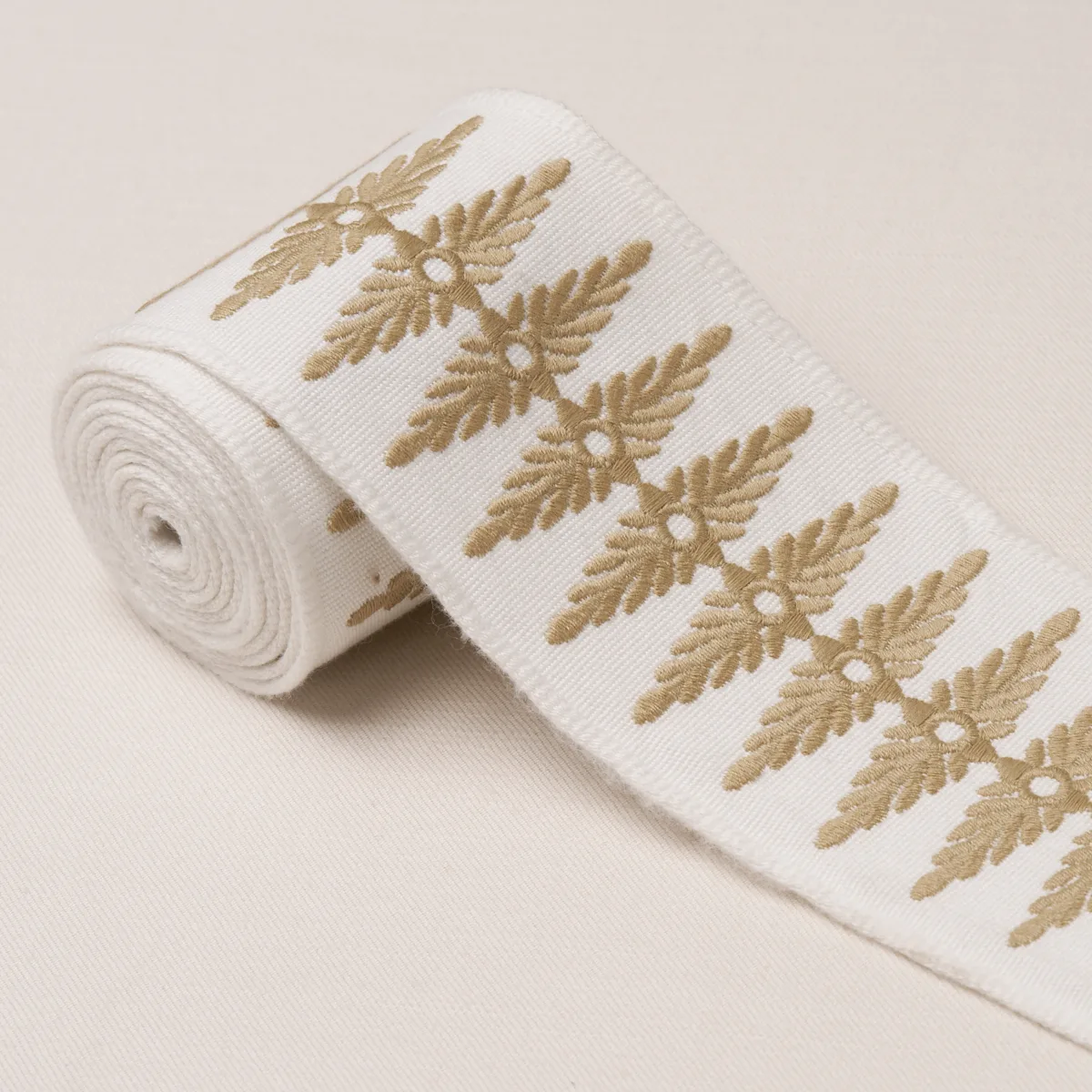 86321 | Genevieve Embroidered Tape - Neutral Schumacher Genevieve Embroidered Tape trim in Neutral (86321)