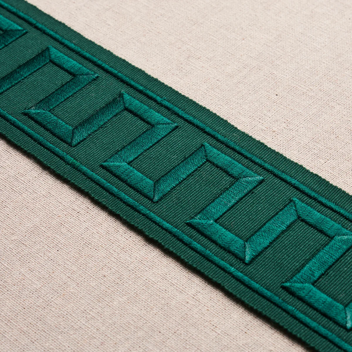 70804 | Greek Key Embroidered Tape - Emerald Schumacher Greek Key Embroidered Tape trim in Emerald (70804)