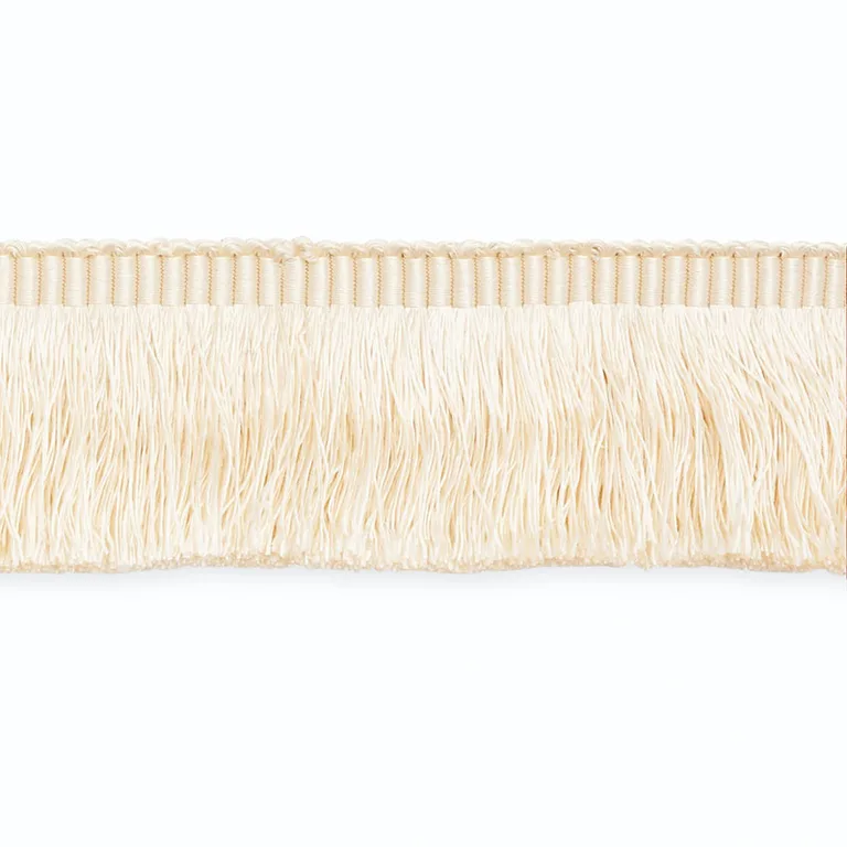 Schumacher Ground Cut Fringe trim in Ivory (CF3004-9)