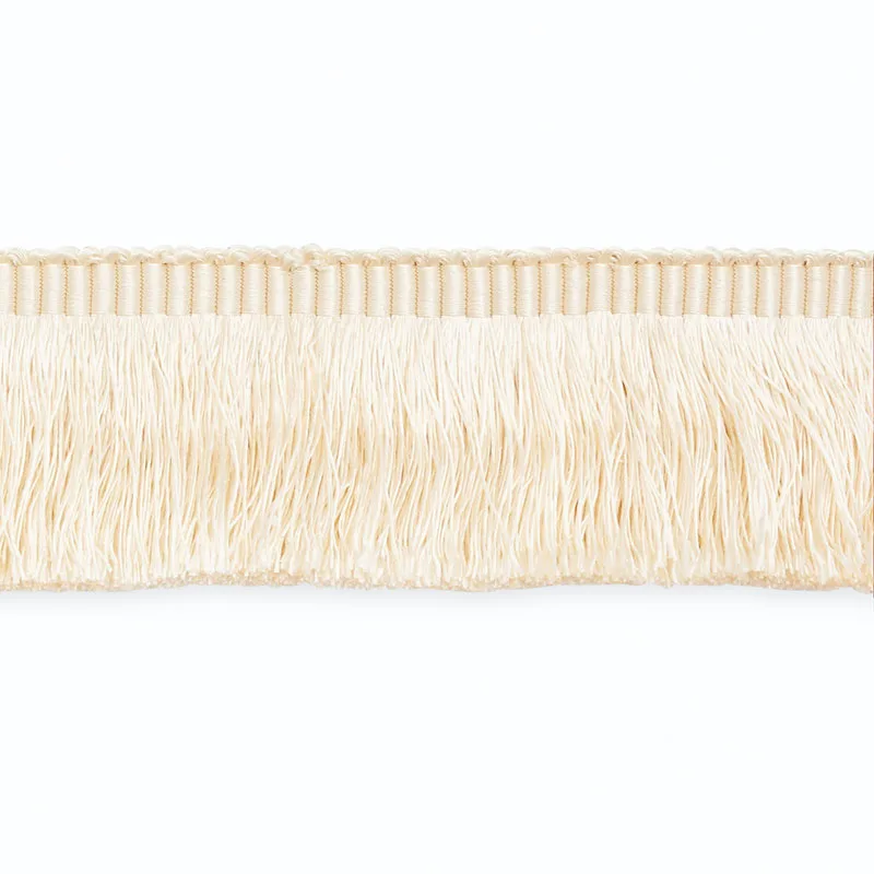 Schumacher Ground Cut Fringe trim in Ivory (CF3004-9)