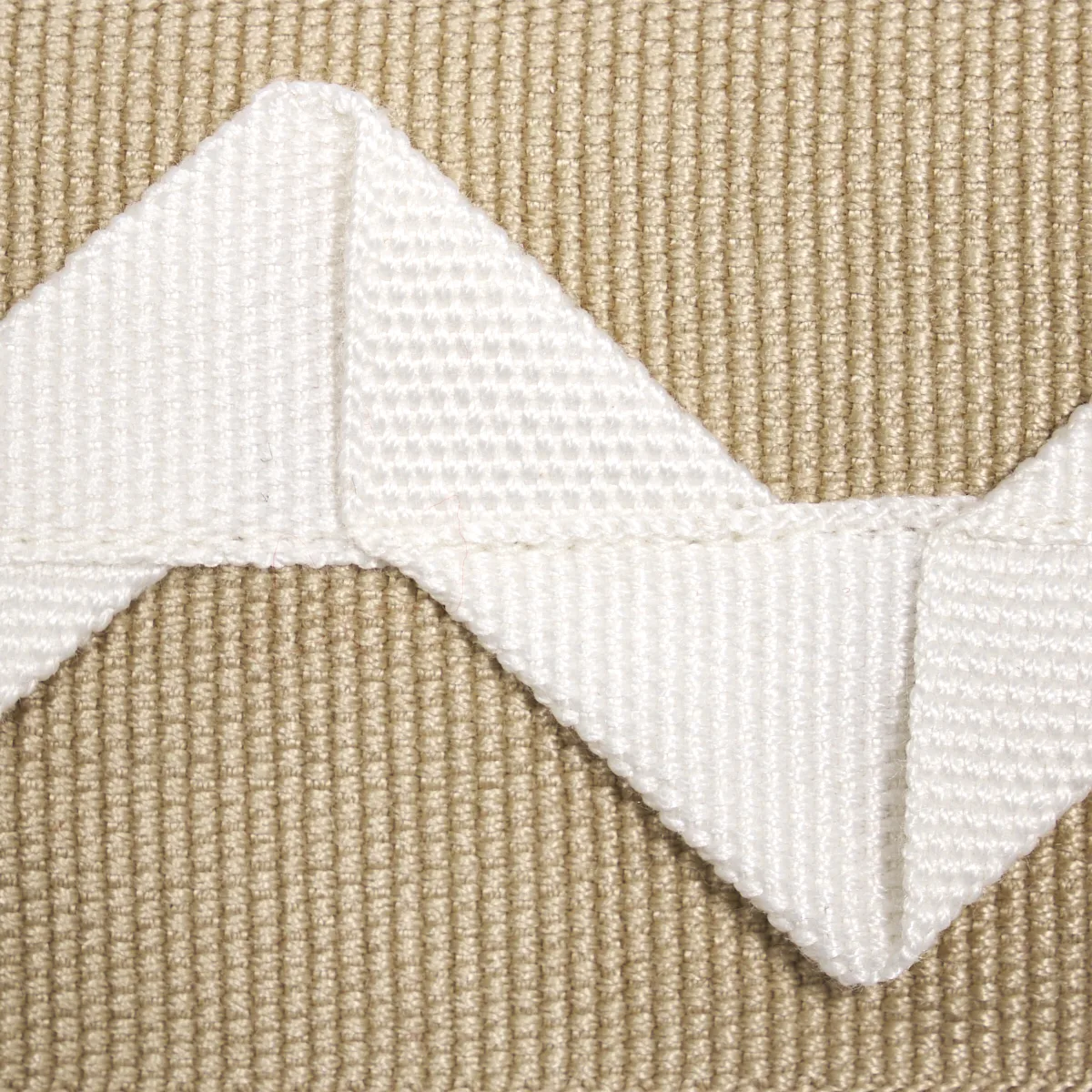 82242 | Lazare Appliqué Tape - Ivory on Natural Schumacher Lazare Appliqué Tape trim in Ivory on Natural (82242)