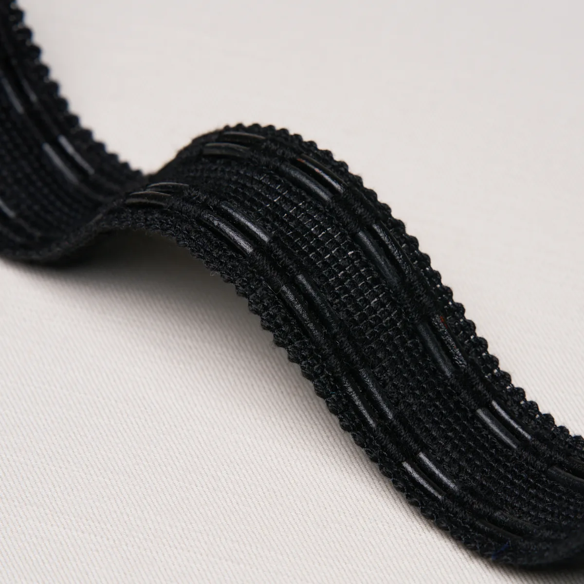 Schumacher Leather Cord Tape trim in Noir (86380)