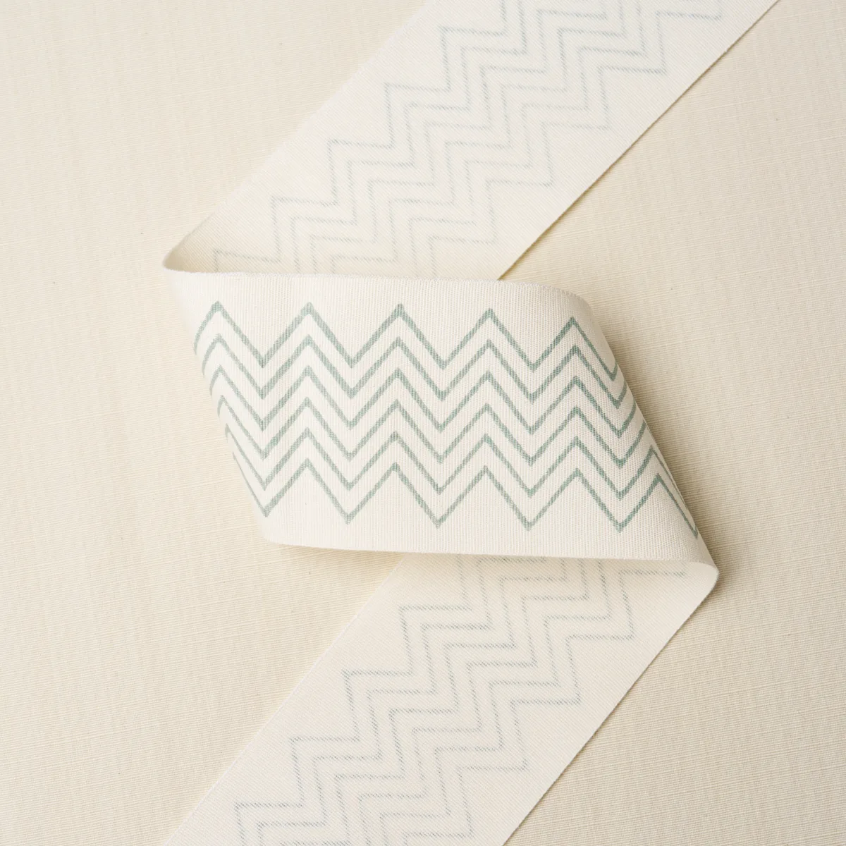 181380 | Leora Hand Blocked Tape Narrow - Sky Schumacher Leora Hand Blocked Tape Narrow trim in Sky (181380)