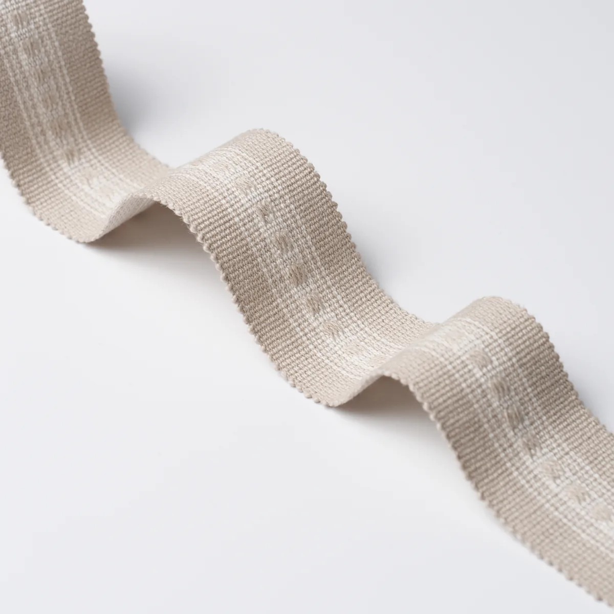 85175 | Lubeck Tape Narrow - Natural Schumacher Lubeck Tape Narrow trim in Natural (85175)