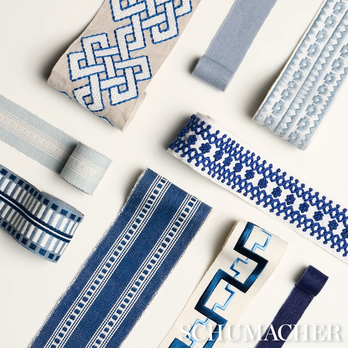 85173 | Lubeck Tape Narrow - Sky Schumacher Lubeck Tape Narrow trim in Sky (85173)