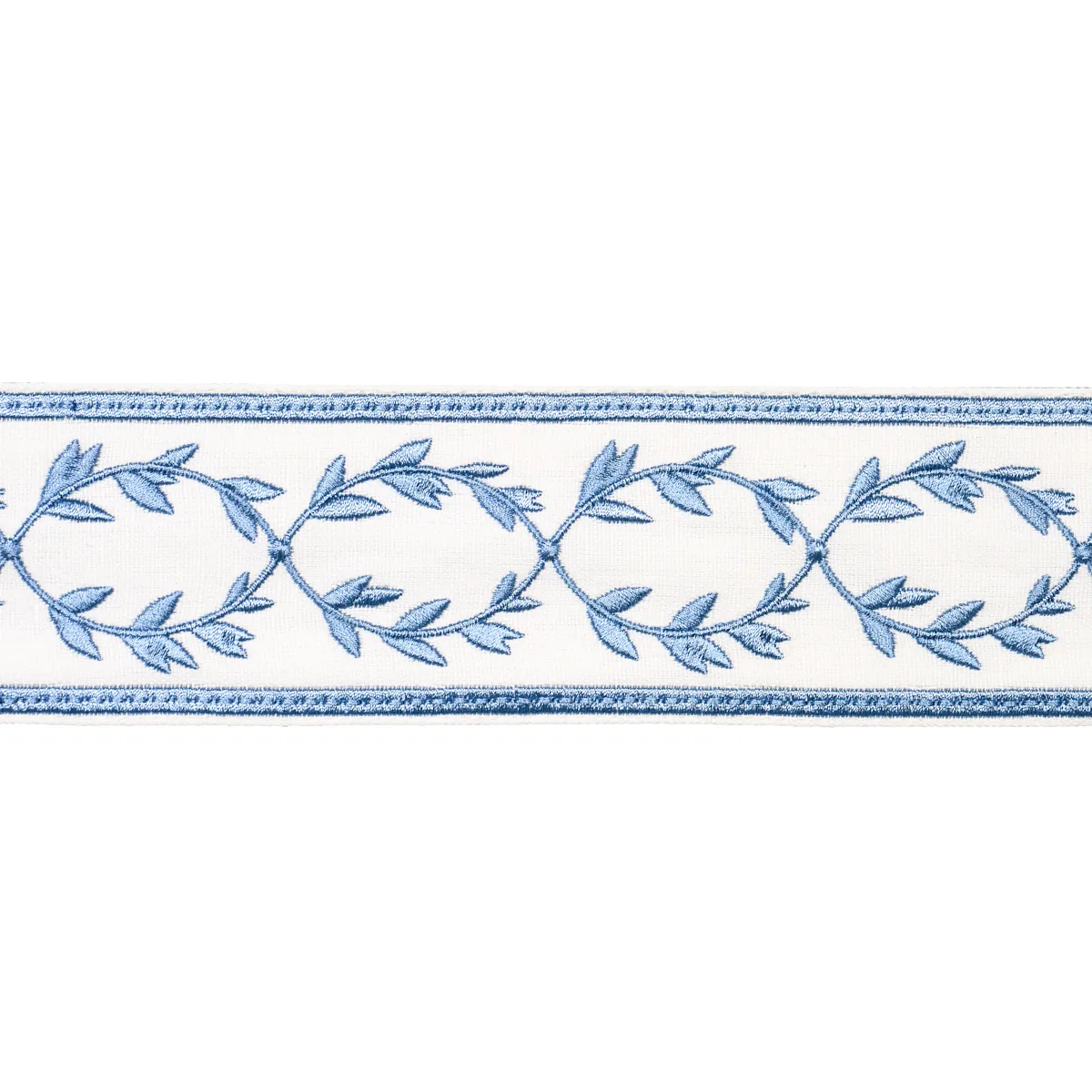 Schumacher Maison Vine trim in Porcelain (84573)