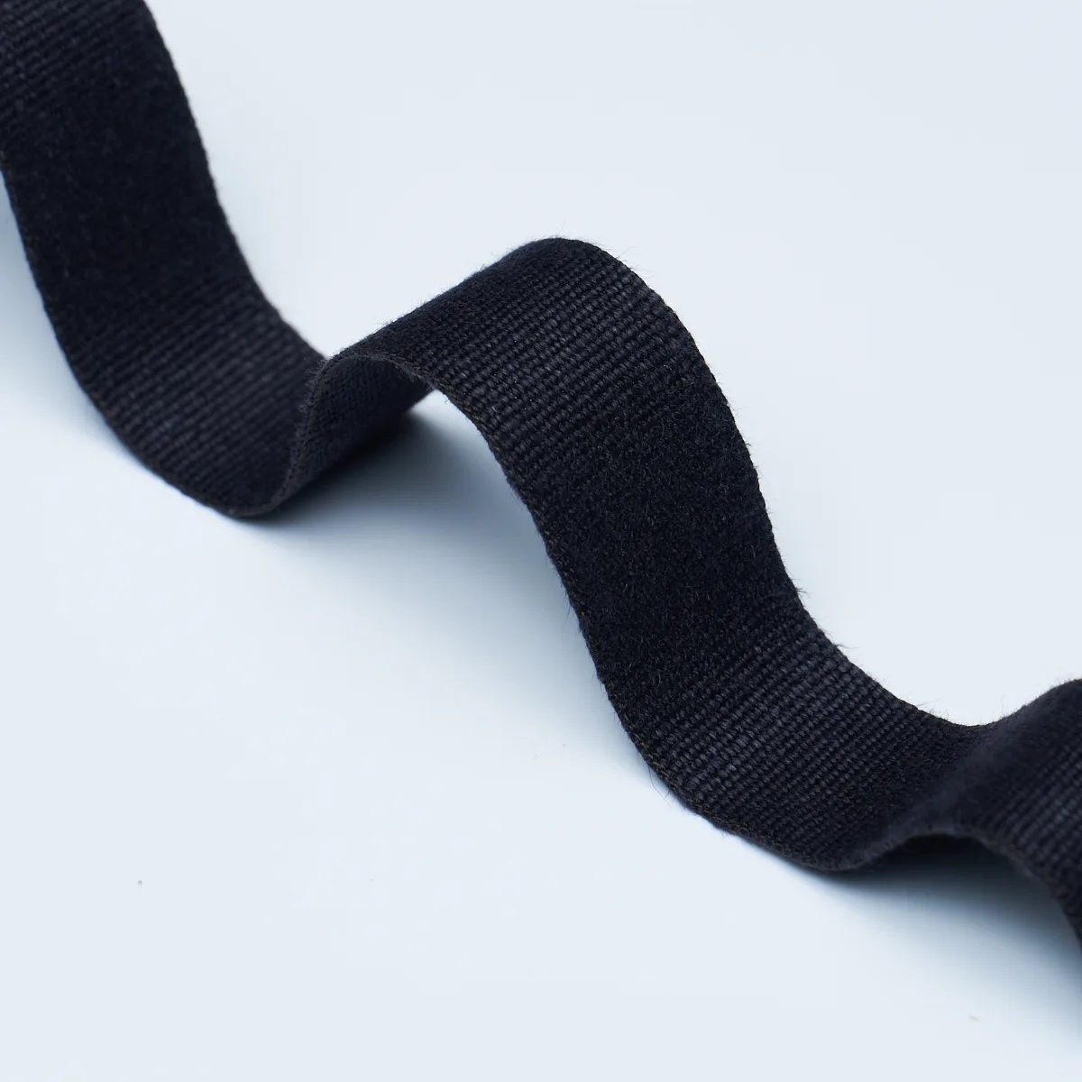 Schumacher Mathias Linen Tape Medium trim in Black (85232)