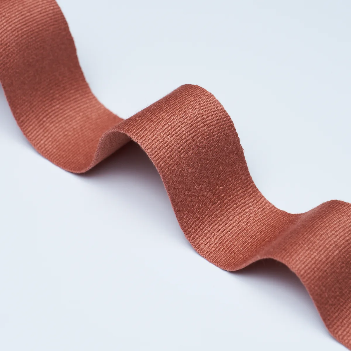 76898 | Mathias Linen Tape Wide - Terracotta Schumacher Mathias Linen Tape Wide trim in Terracotta (76898)