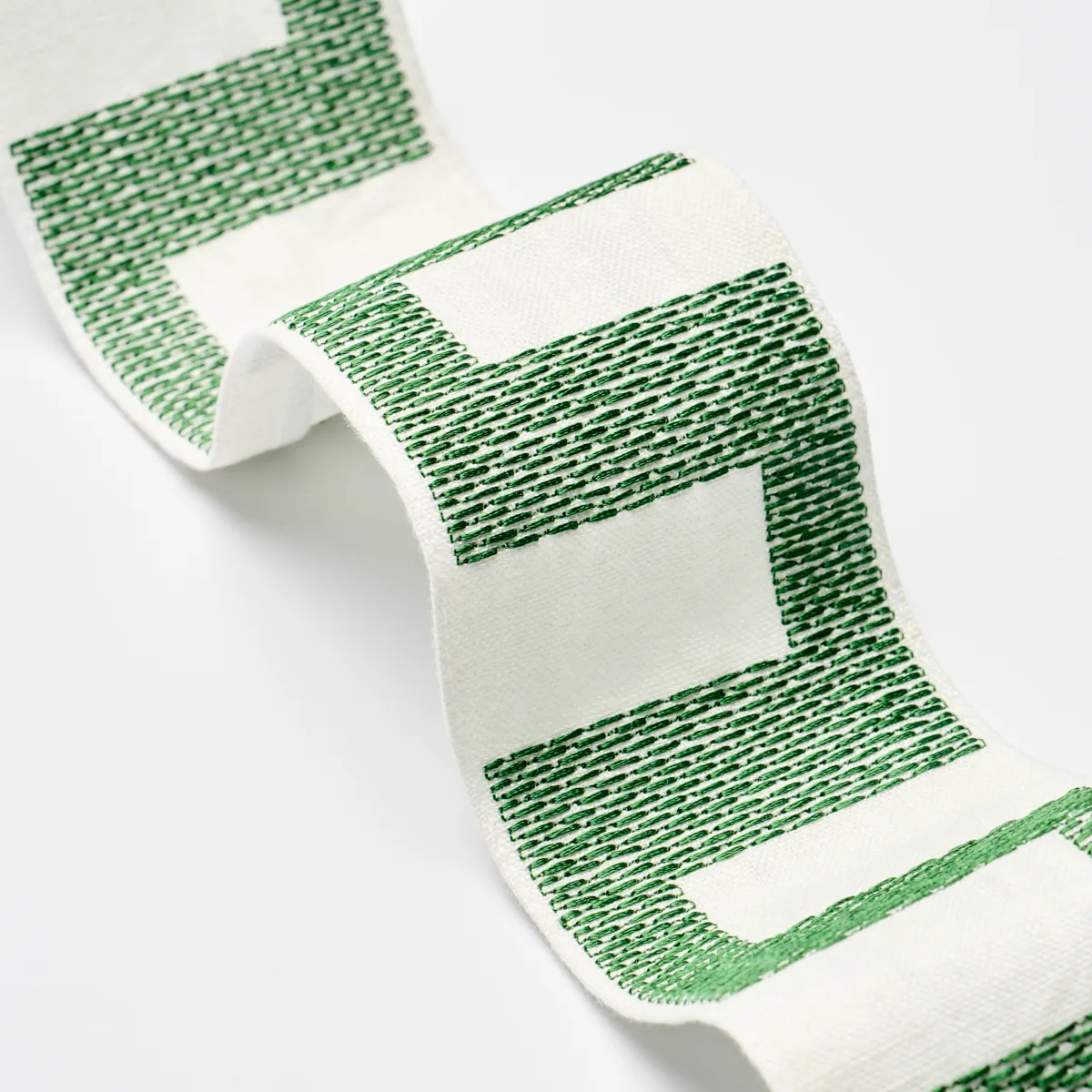 79932 | Matrix Tape - Green Schumacher Matrix Tape trim in Green (79932)