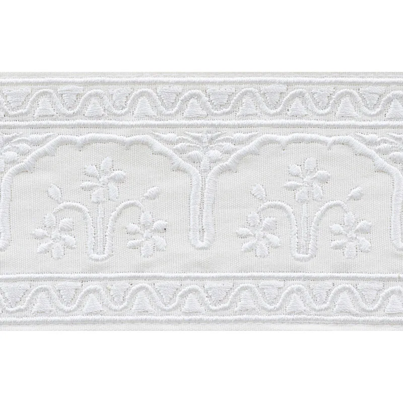 Schumacher Nikola Tape trim in Ivory (74190)