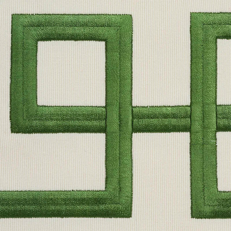 77340 | Octavius Tape - Green Schumacher Octavius Tape trim in Green (77340)