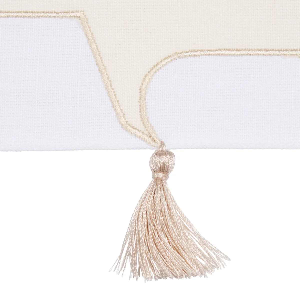 81760 | Pagoda Trim - Ivory Schumacher Pagoda Trim in Ivory (81760)