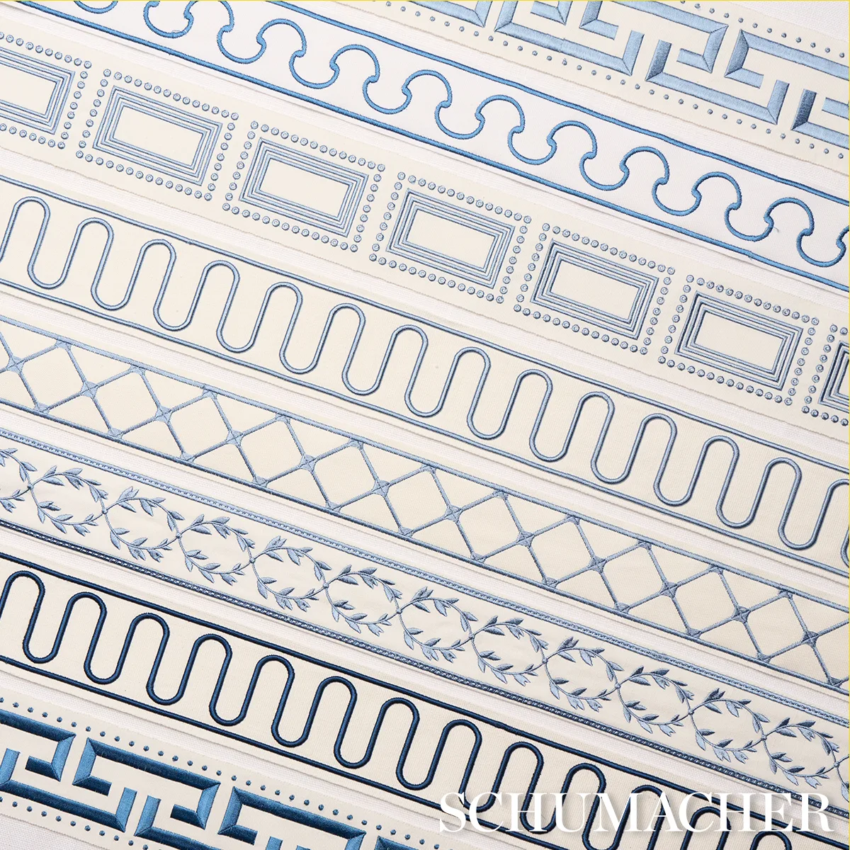 84602 | Parisian Bamboo - Porcelain Schumacher Parisian Bamboo trim in Porcelain (84602)