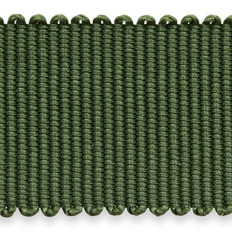 74674 | Pierre Silk Gimp Medium - Emerald Schumacher Pierre Silk Gimp Medium trim in Emerald (74674)