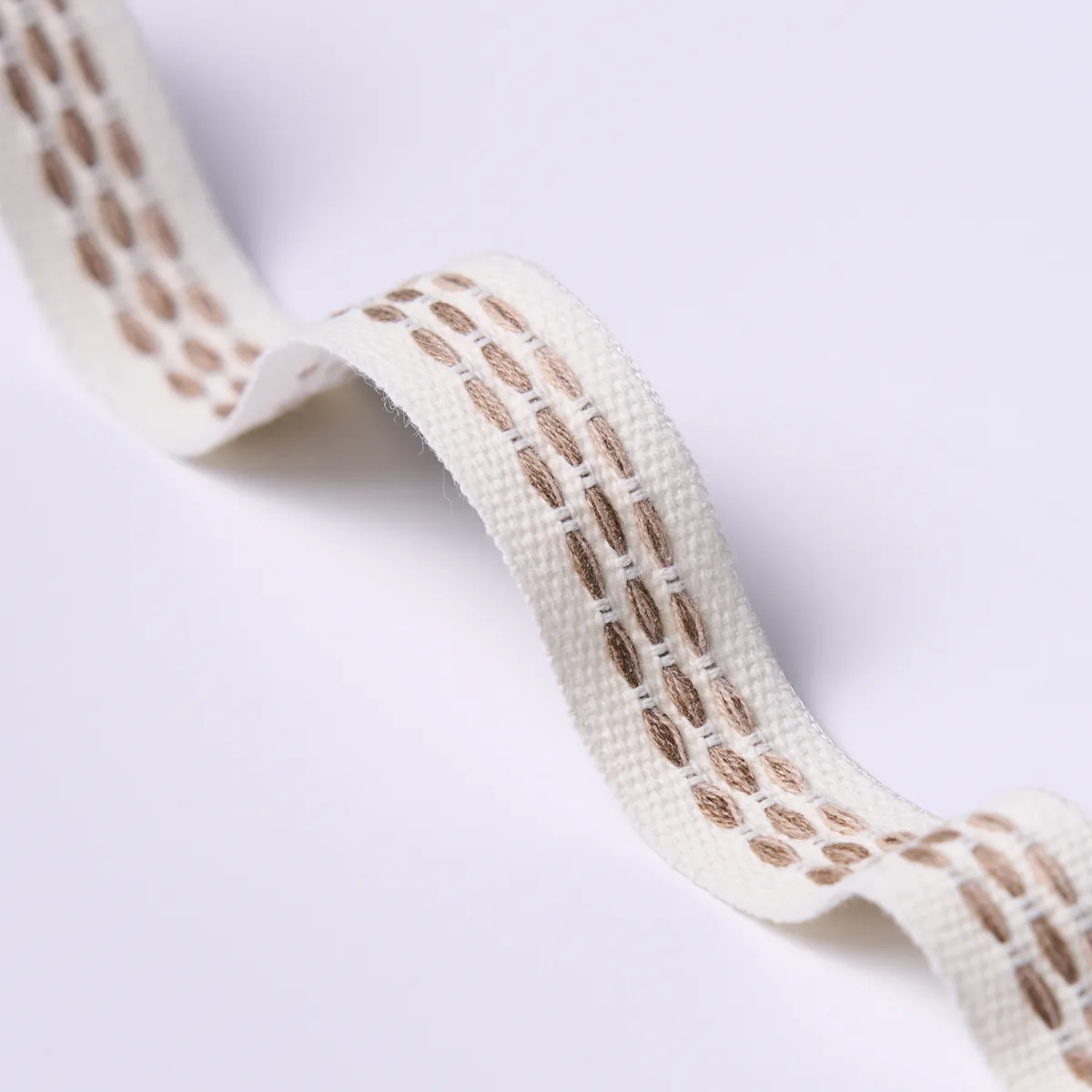 Schumacher Portola Tape Narrow Indoor/Outdoor trim in Flax (85181)