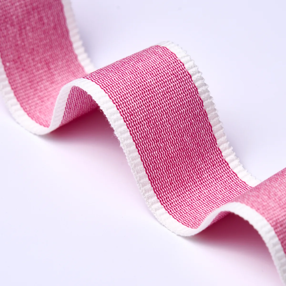 84082 | Sandpiper Tape Medium - Pink Schumacher Sandpiper Tape Medium trim in Pink (84082)