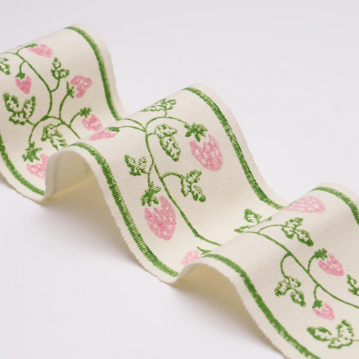 85461 | Strawberry Trail Hand Block Trim - Green Schumacher Strawberry Trail Hand Block Trim in Green (85461)