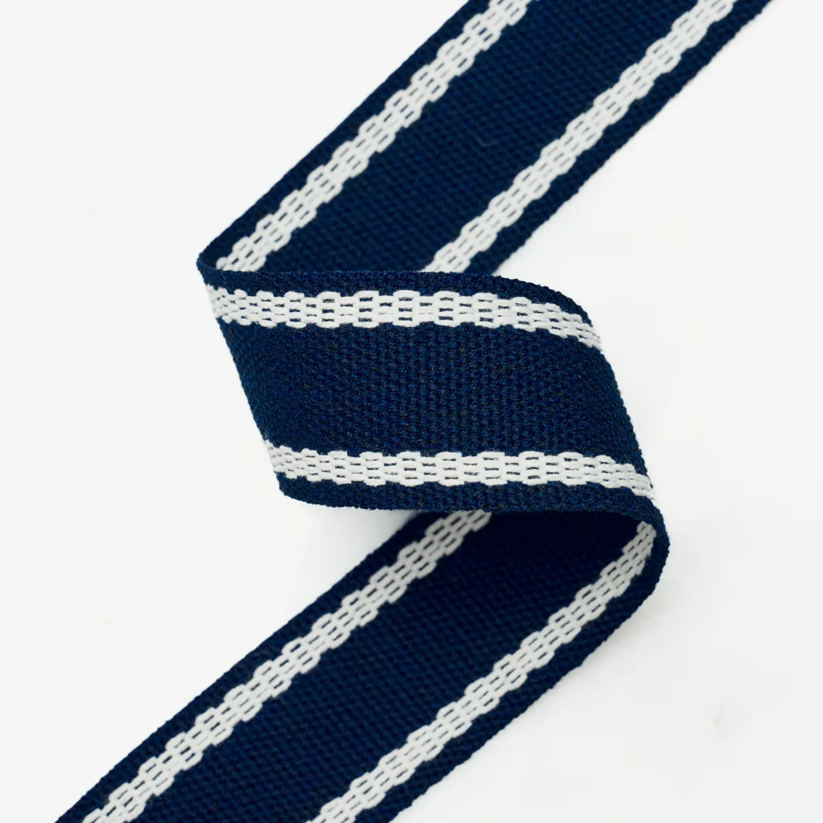 83673 | Sullivan Tape Narrow Indoor/Outdoor - Navy Schumacher Sullivan Tape Narrow Indoor/Outdoor trim in Navy (83673)