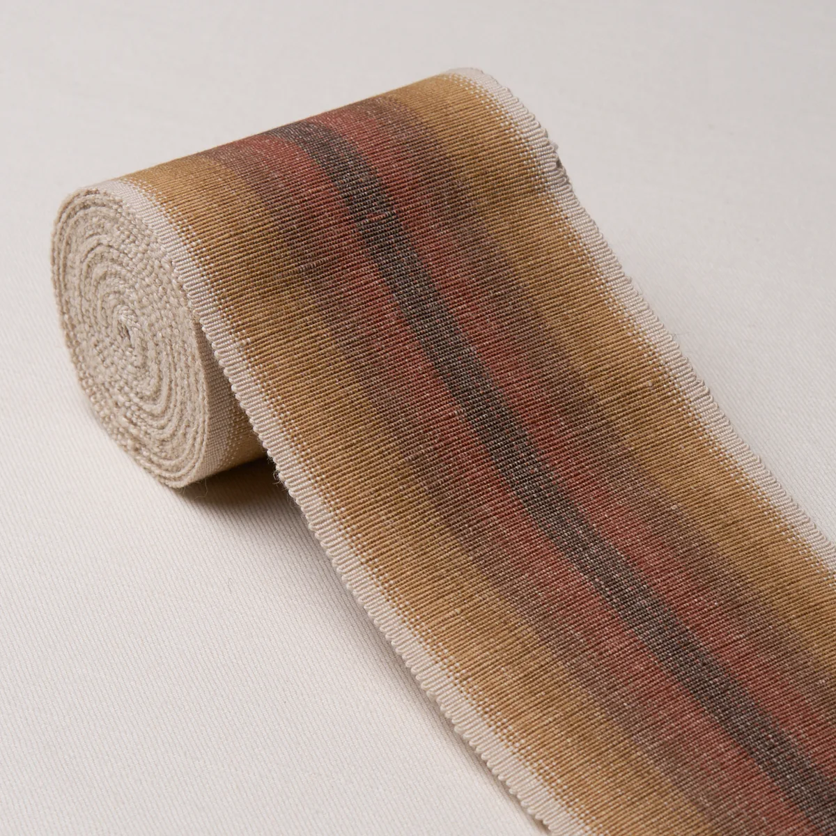 86334 | Sunset Tape - Brown Schumacher Sunset Tape trim in Brown (86334)