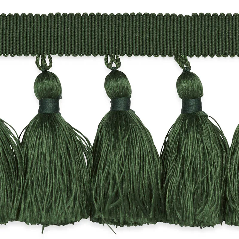 76806 | Valentin Silk Tassel - Emerald Schumacher Valentin Silk Tassel trim in Emerald (76806)