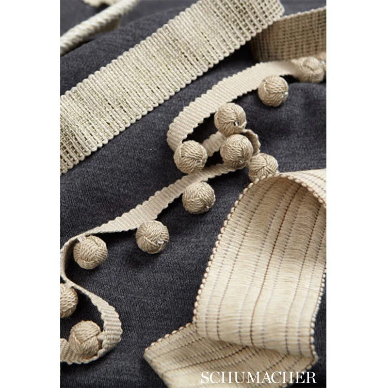 65400 | Vincent Linen Braid - String Schumacher Vincent Linen Braid trim in String (65400)