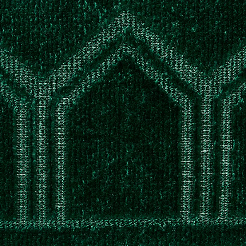 75737 | Vizier Velvet Tape - Emerald Schumacher Vizier Velvet Tape trim in Emerald (75737)