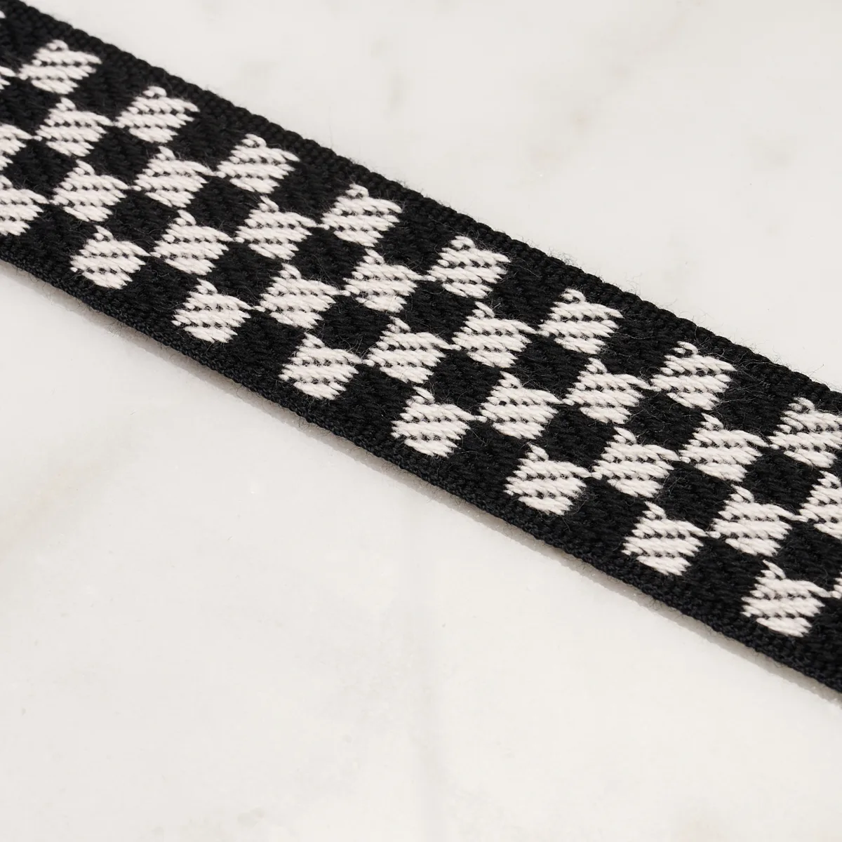 82490 | Zee Tape Narrow - Black & Ivory Schumacher Zee Tape Narrow trim in Black & Ivory (82490)