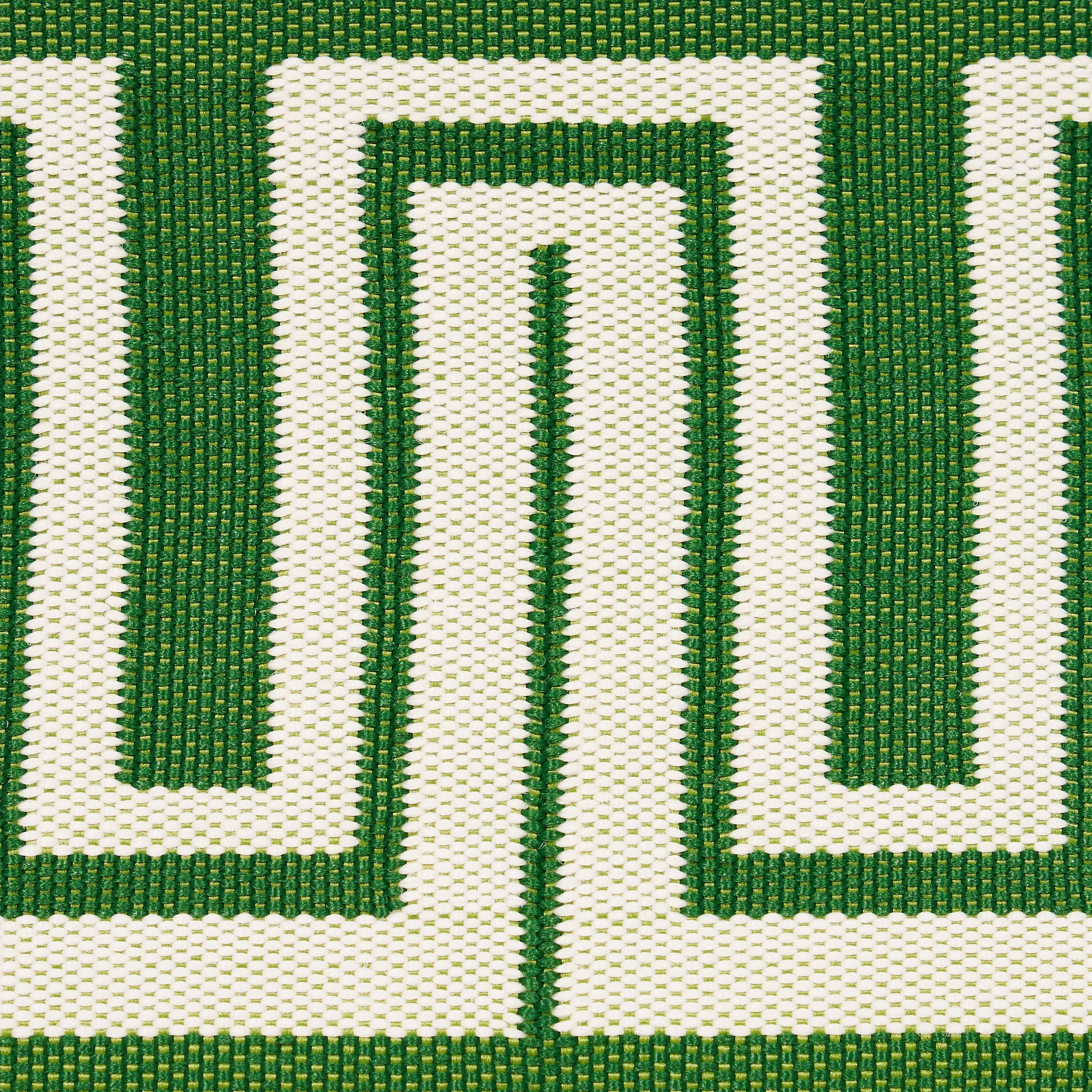 82441 | Zeus Indoor/Outdoor Tape - Green Schumacher Zeus Indoor/Outdoor Tape trim in Green (82441)