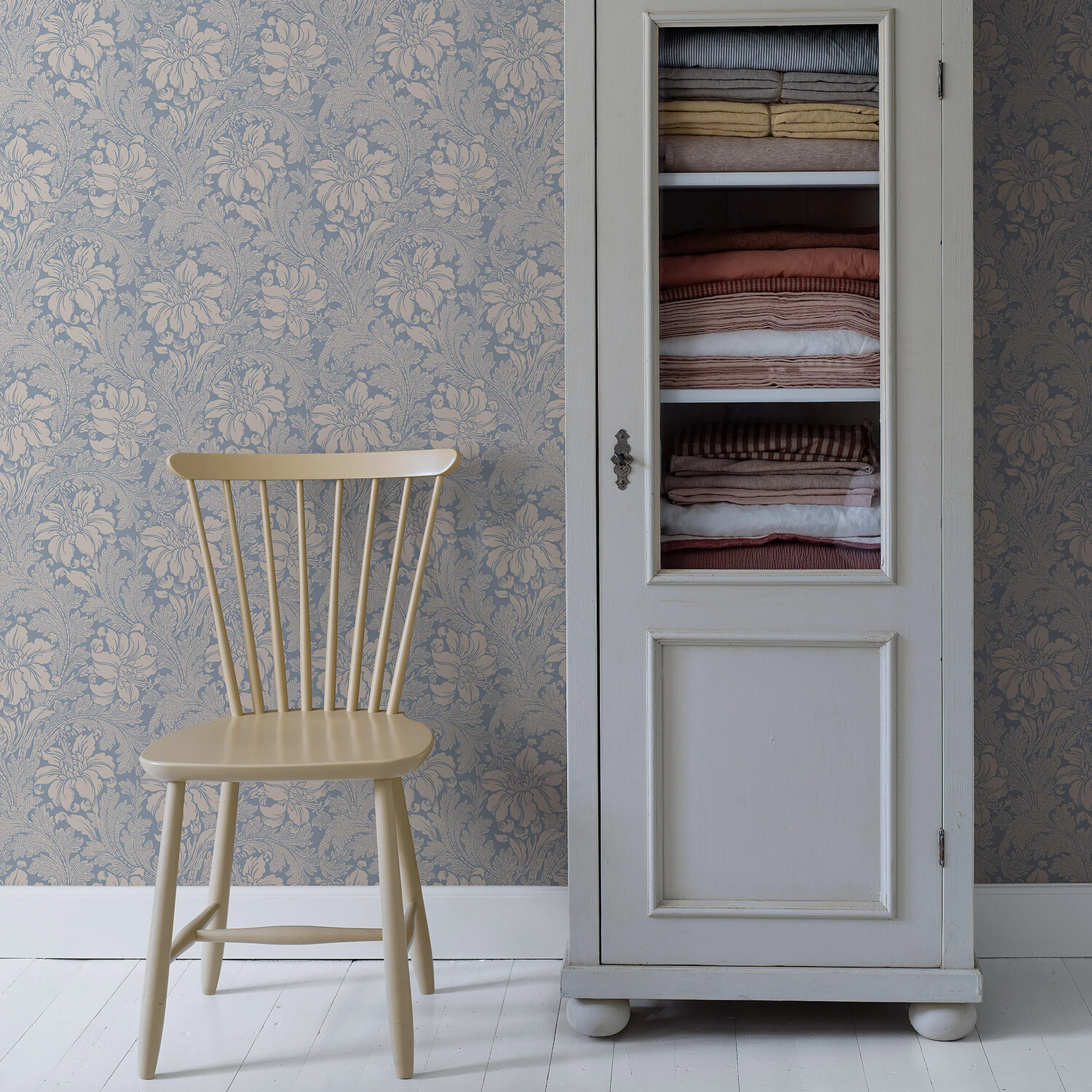 ACANTHUS GARDEN BLUE Schumacher Wallpaper wallpaper - SKU 2010