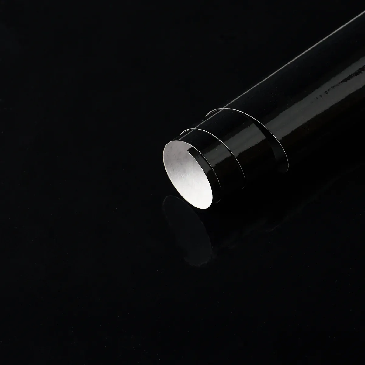 ACE FAUX LACQUER PERFORMANCE VINYL - BLACK Schumacher Wallpa ACE FAUX LACQUER PERFORMANCE VINYL BLACK Schumacher Wallpaper wallpaper - SKU 5015945