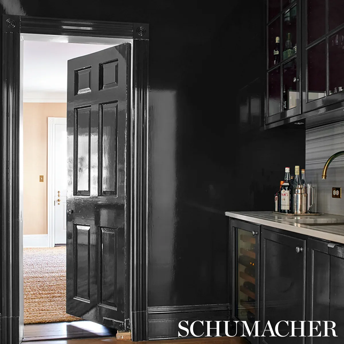 ACE FAUX LACQUER PERFORMANCE VINYL - BLACK Schumacher Wallpa ACE FAUX LACQUER PERFORMANCE VINYL BLACK Schumacher Wallpaper wallpaper - SKU 5015945