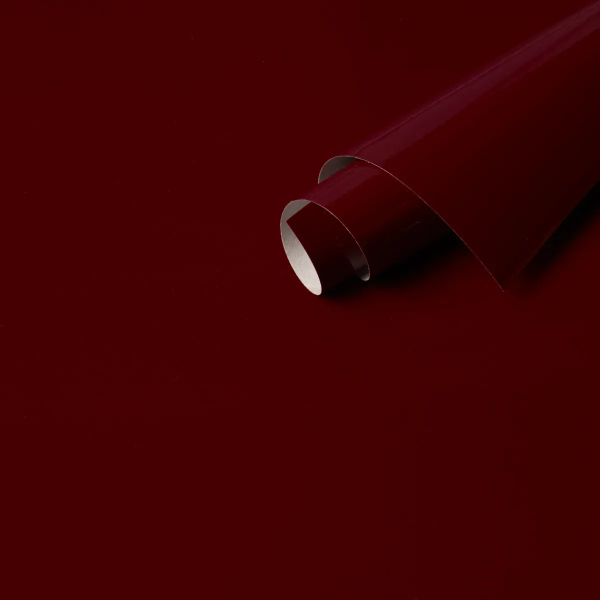 ACE FAUX LACQUER PERFORMANCE VINYL - MAROON Schumacher Wallp ACE FAUX LACQUER PERFORMANCE VINYL MAROON Schumacher Wallpaper wallpaper - SKU 5015940